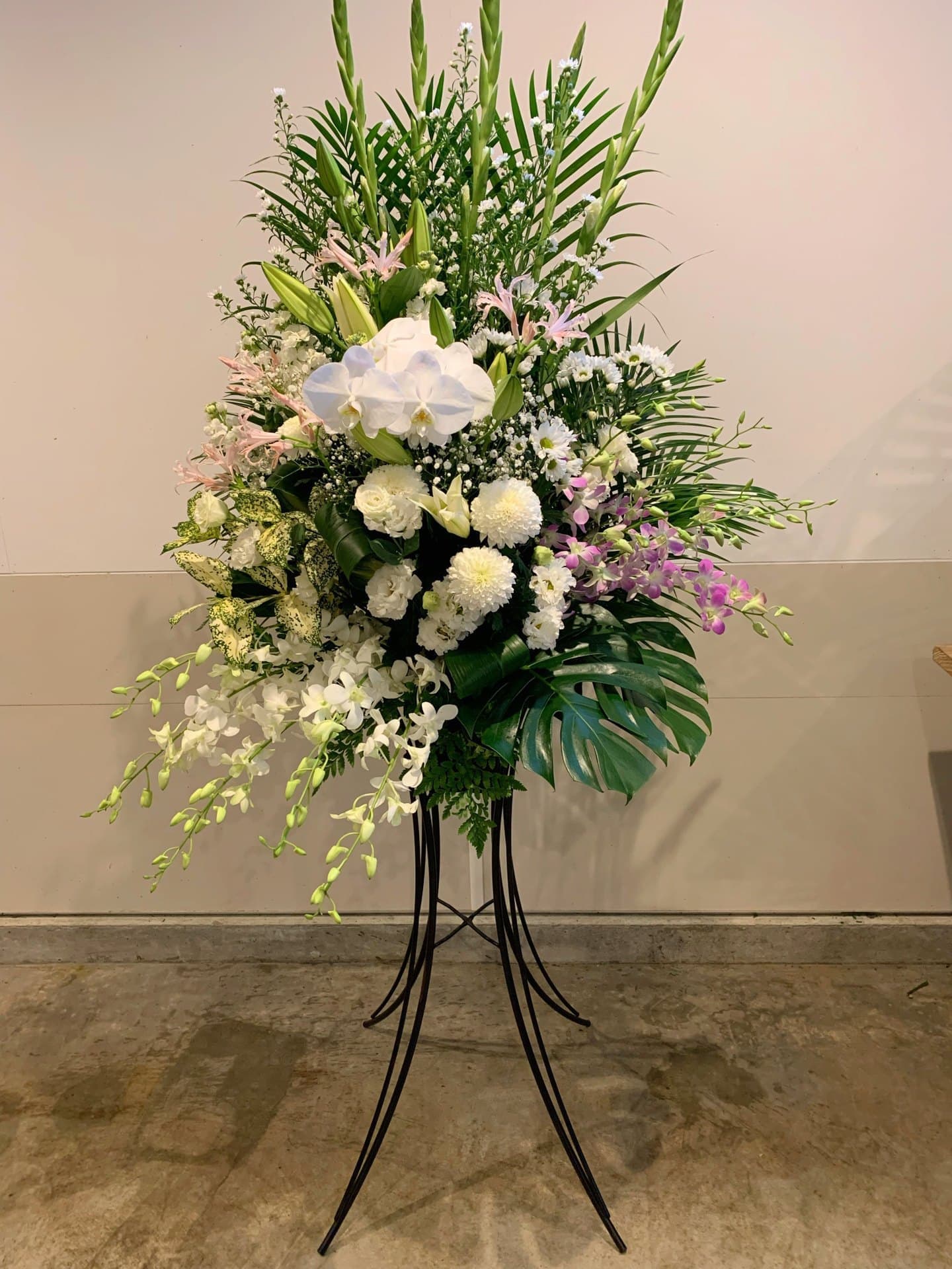 北海道花屋、栗山町の花屋、栗山町花屋、ナカイフローリスト、岩見沢市花屋、北海道夕張郡栗山町、夕張郡花屋、長沼町花屋、由仁町花屋、夕張市花屋、南幌町花屋、岩見沢市、栗山町フラワーショップ、葬儀、御供え、御祝、法事、法要、アレンジメント、スタンド花、花束、フラワーショップ、斎場、葬儀場、通夜、美唄市花屋、ナカイフローリスト美唄、美唄花