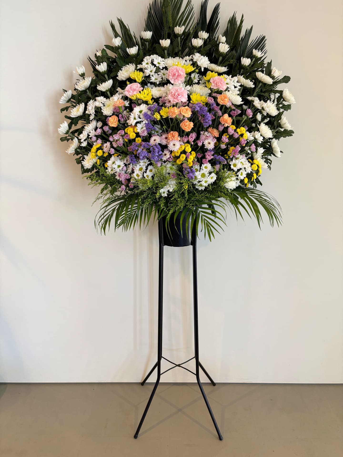 北海道花屋、栗山町の花屋、栗山町花屋、ナカイフローリスト、岩見沢市花屋、北海道夕張郡栗山町、夕張郡花屋、長沼町花屋、由仁町花屋、夕張市花屋、南幌町花屋、岩見沢市、栗山町フラワーショップ、葬儀供花、御供え、御祝、法事、法要、アレンジメント、スタンド花、花束、フラワーショップ、斎場、葬儀場、供花スタンド花、美唄市、ナカイフローリスト美唄、美唄花屋、美唄市花屋、美唄市供花美唄斎場